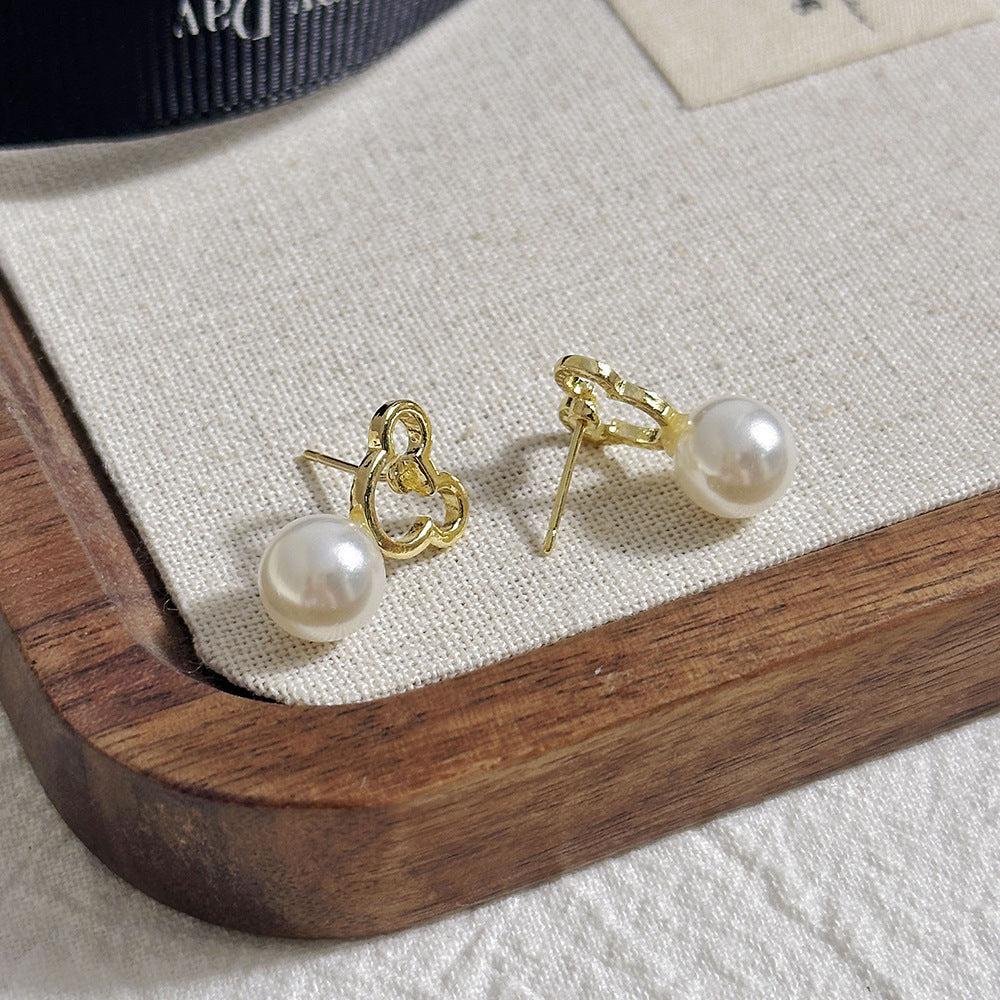 Fashion Special-interest Butterfly Temperament French Retro Easy Matching Earrings