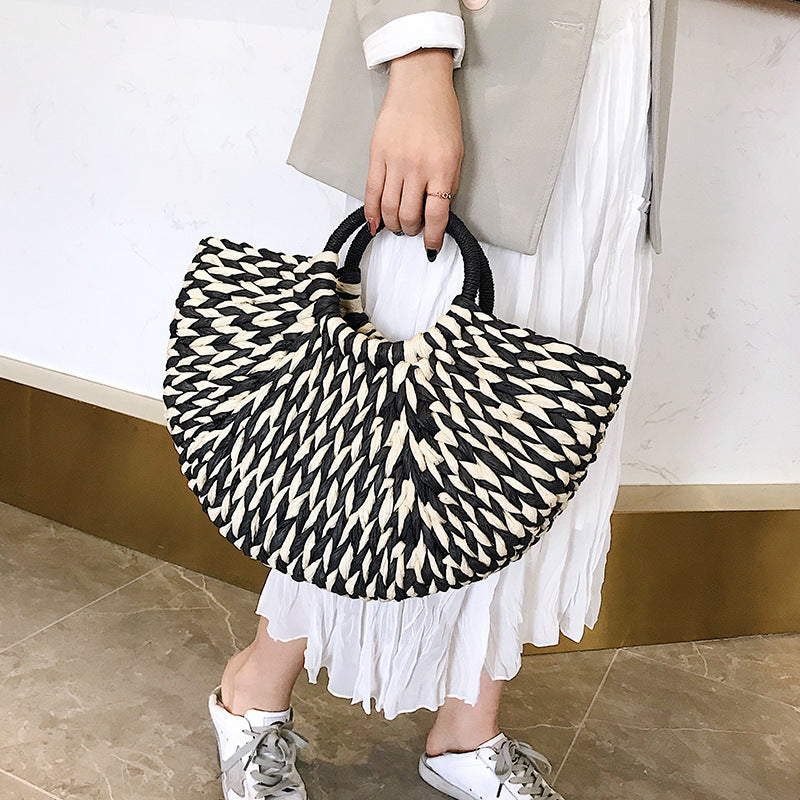 New Summer Semicircle Temperament Straw Women Handbag Seaside Vacation Beach Bag