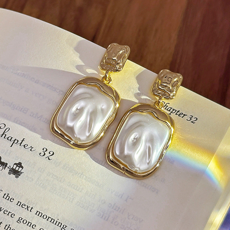 Fashion Special-interest Butterfly Temperament French Retro Easy Matching Earrings