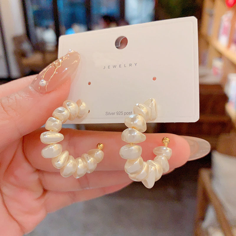 Mild Luxury Retro Niche Irregular Pearl Earrings