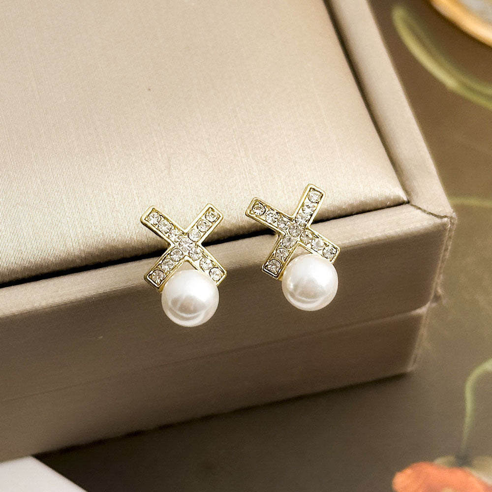 Fashion Special-interest Butterfly Temperament French Retro Easy Matching Earrings