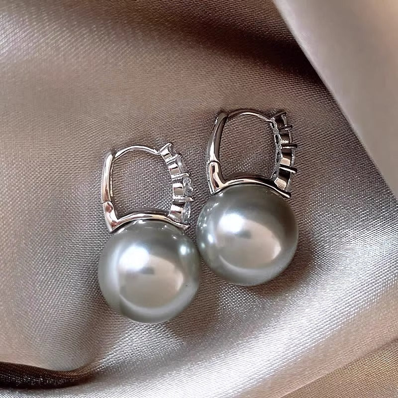 Light Luxury Zircon Gray Pearl Niche Design High Class Elegant Ear Clip